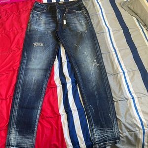DZTR Brand new pants. Size 33.